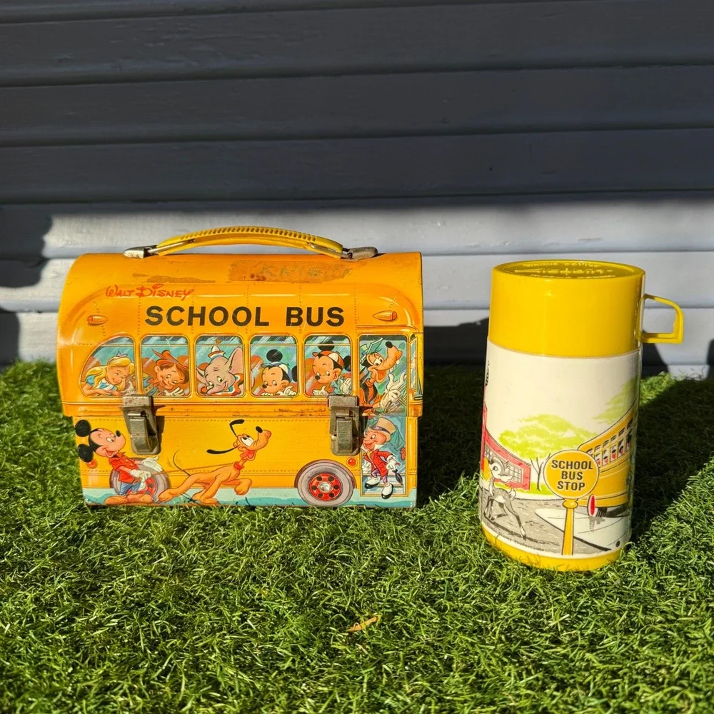 Vintage 1970s Disney Aladdin School Bus Lunchbox Dome Thermos‎